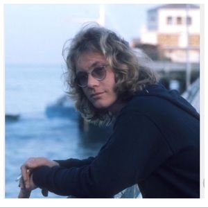 I went home with a waitress the way I always do